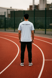 The Wuff® Studios – Essential Crest Tee aus feinem Jersey
