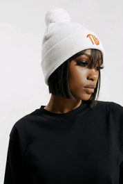 Premium Pom-Pom Beanie "Polar Edge"